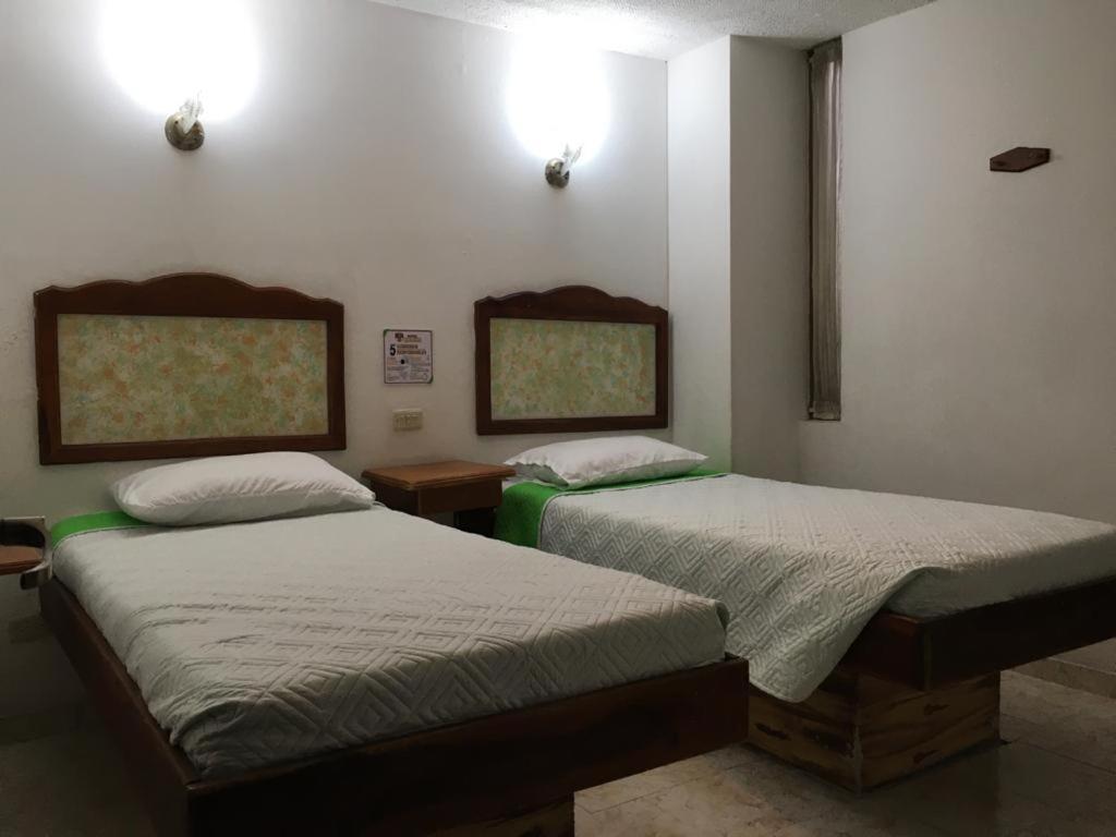 Hotel Armont Calarcá المظهر الخارجي الصورة